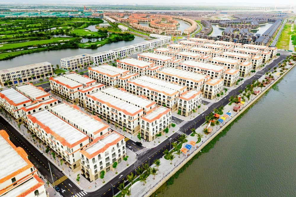 Khai thác dòng tiền từ bất động sản “vận hành thực” tại Royal Boulevard