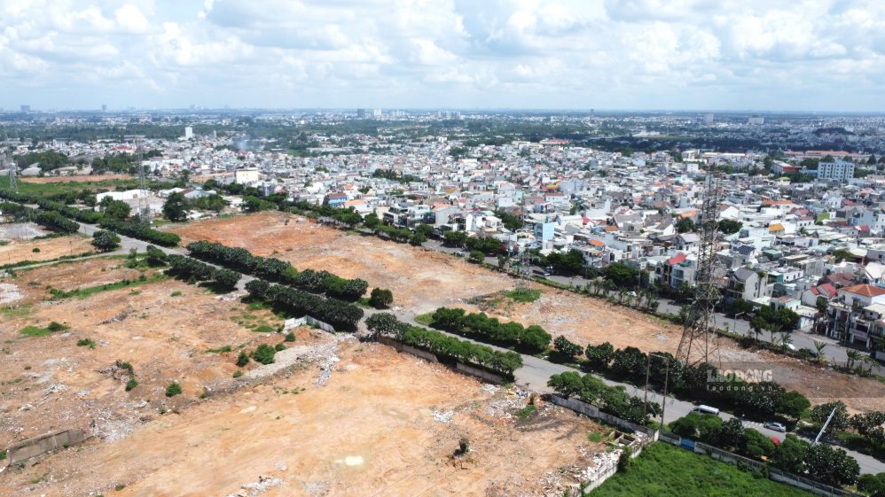 Khu vực giáp ranh Khu công nghiệp Biên Hòa 1 cũng có rất nhiều khu dân cư sinh sống. Ảnh: Hà Anh Chiến