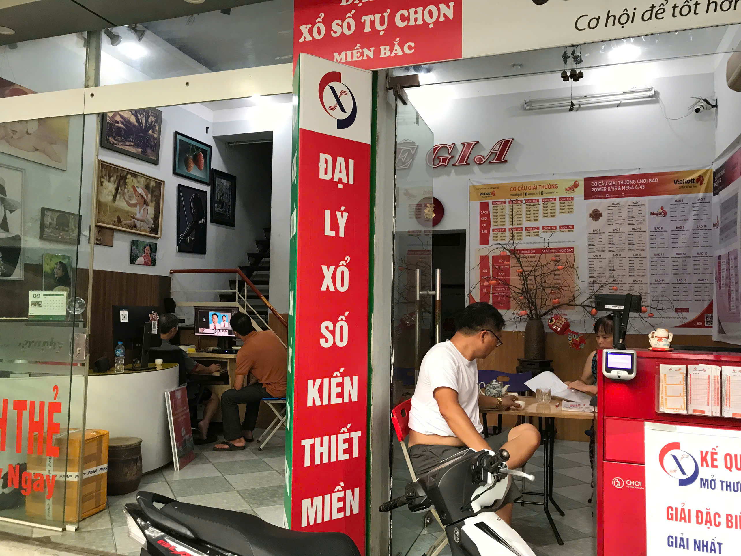 BÁN NHÀ MẶT PHỐ THỤY KHUÊ SỐ 580