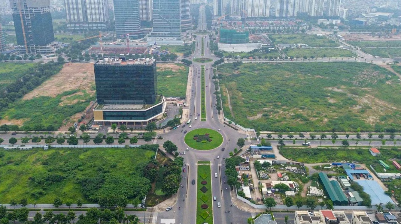 Cận cảnh tuyến đường kết nối Tây Hồ Tây thay đổi sau dự án chống ngập