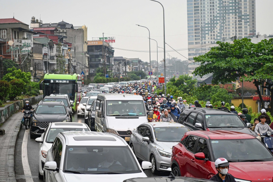 Hà Nội yêu cầu không xây thêm nhà ở cao tầng tại 3 tuyến phố đặc biệt