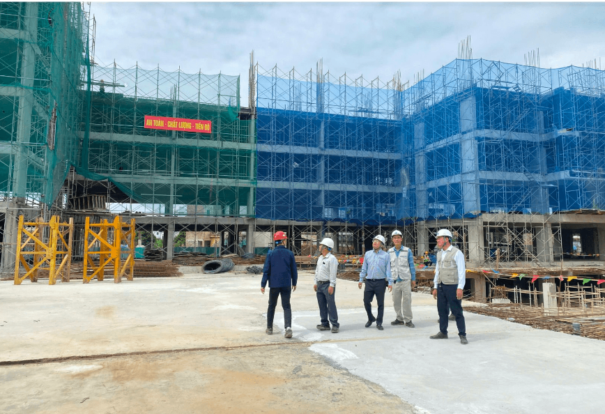 Nhà ở xã hội đang gây áp lực lên các dự án thương mại