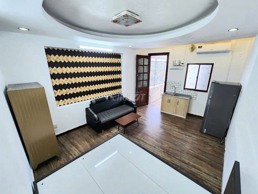 -7900.jpg