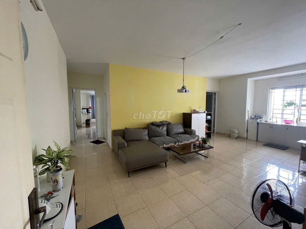 Chính chủ bán căn hộ 108,5m2 có 3PN, 2VS CC Tân Việt - giá chỉ 4,25 tỷ