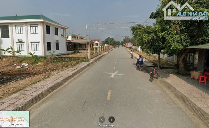 Vợ chồng em có đất góc cần bán sát ủy ban trường học các cấp cẩm quang, sát bên trạm y tế