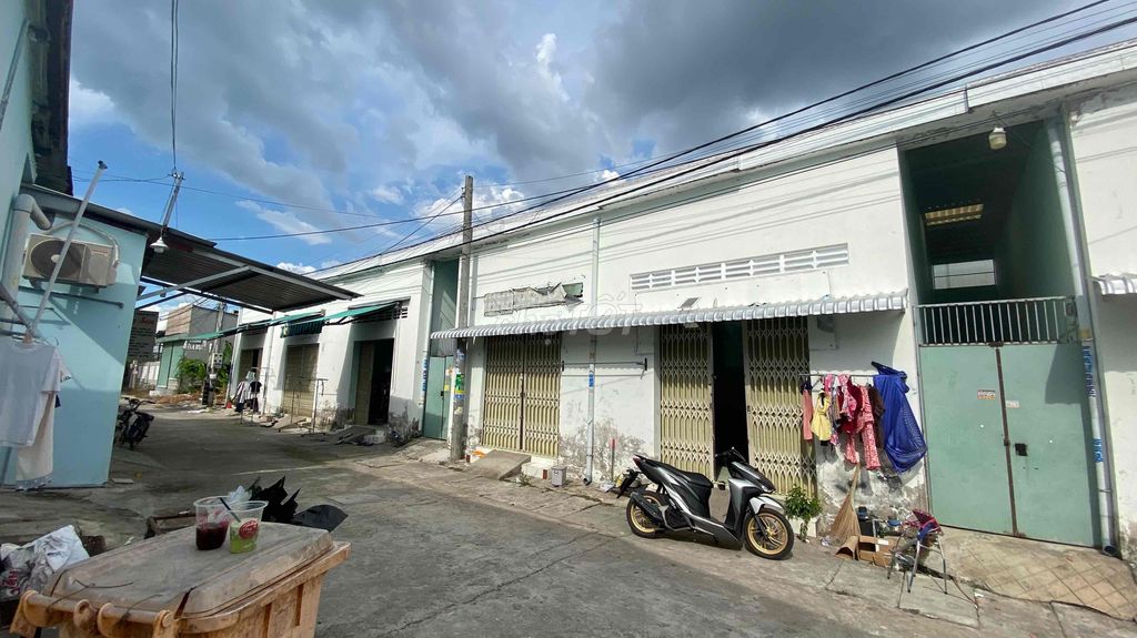 Bán dãy trọ xây cách KCN tân hương 500m
